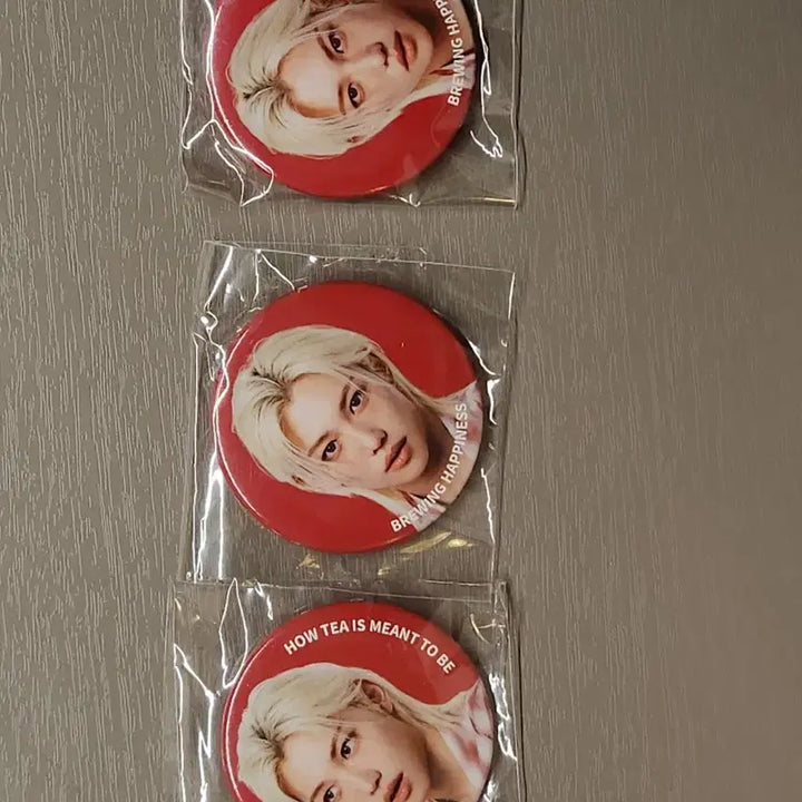 [BUNJANG] Stray Kids Felix Gong Cha Merch Bundle Set / 스트레이키즈 필릭스 공차 굿즈 해피카드 뱃지 키링 코스터 컵홀더 용복이