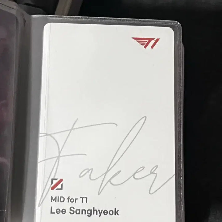 [BUNJANG] T1 Faker 2021 Gold Membership Photocard / 21년도 T1 페이커 골드 멤버십 포토카드 양도합니다!