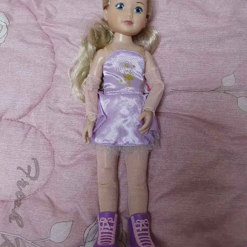 [BUNJANG] Vintage German Figure Skating Doll / 빈티지 독일 피겨스케이팅 인형