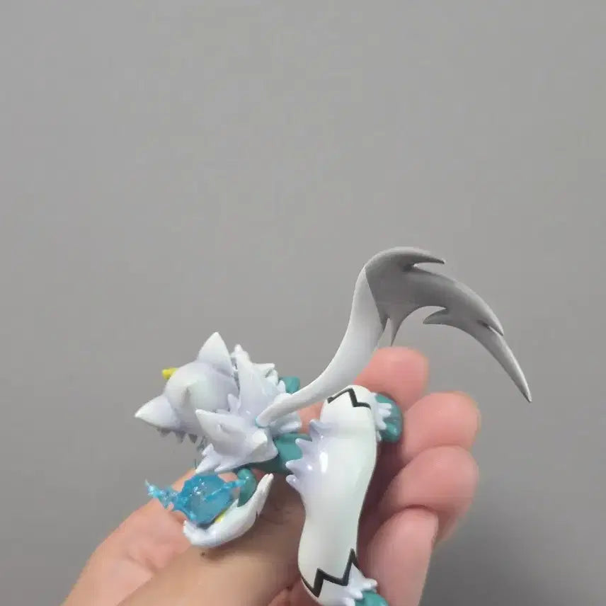 [BUNJANG] UN Studio Scale World 1/20 Zeraora Shiny Figure / UN 제라오라 피규어 이로치. 포켓몬 스케일월드