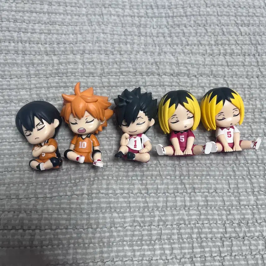 [BUNJANG] Haikyuu Shoulder Hug Gacha Figures (Set of 5) / 이번주까지) 하이큐 어깨쿵 가챠 5개 일괄