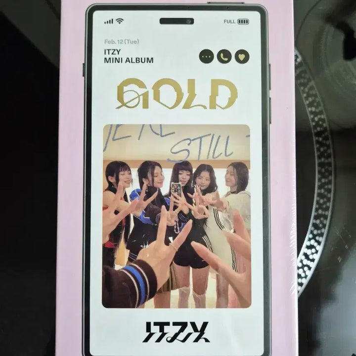 [BUNJANG] ITZY Mini 9th Album Gold Phone Box Ver. / ITZY 있지 미니9집 Gold Phone Box Ver. 앨범