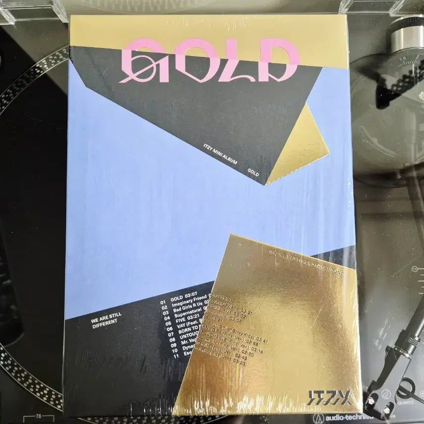 [BUNJANG] ITZY Mini 9th Album Gold Standard Ver. Sealed / ITZY 있지 미니9집 Gold Standard Ver. 미개봉 앨범