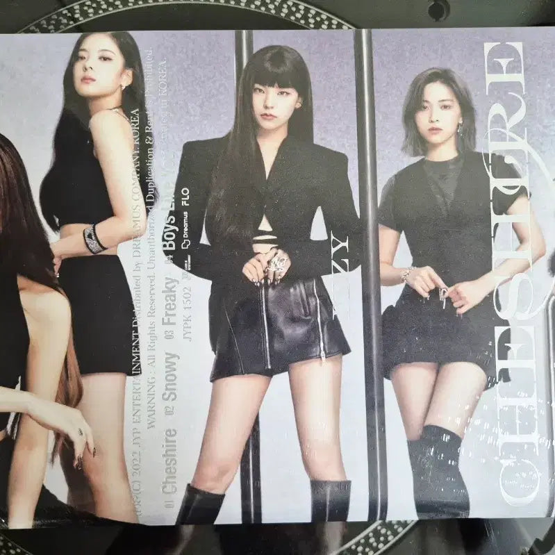 [BUNJANG] ITZY Cheshire Mini 6th Album (Sealed) / ITZY 있지 미니 6집 Cheshire 앨범 (미개봉)