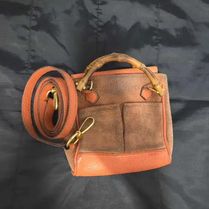 [BUNJANG] Gucci Top Bamboo Handle Mini Shoulder Bag Suede Leather / 구찌 탑뱀부핸드 미니 숄더 스웨이드 가죽