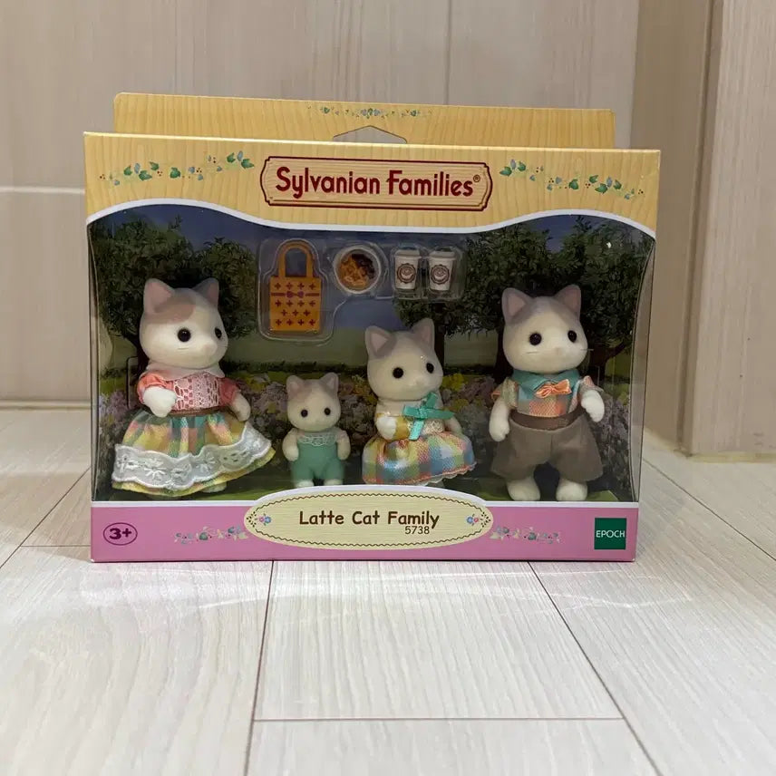 [BUNJANG] Sylvanian Families Latte Cat Family (Sealed) / 실바니안 라떼 고양이 가족(미개봉)