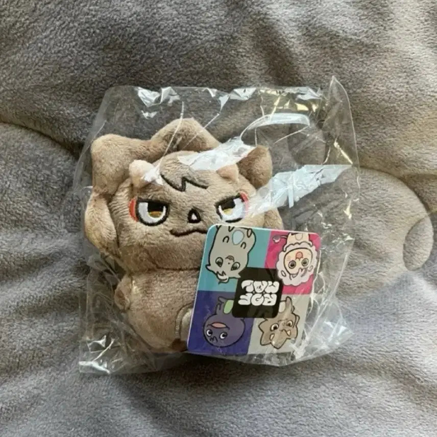 [BUNJANG] Nijisanji Kagami Hayato Hayatops Ruhmow Mascot Plush / 니지산지 카가미 하야토 하야톱스 로후마오 마스코트 인형