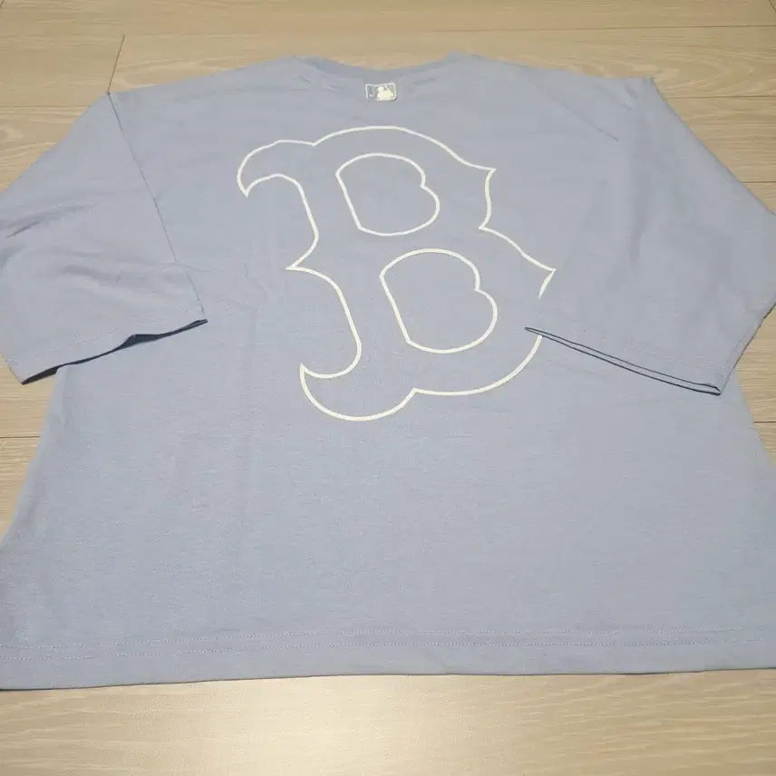 [BUNJANG] MLB Kids Short Sleeve T-Shirt Size 145 / MLB 반팔 티셔츠 145 사이즈