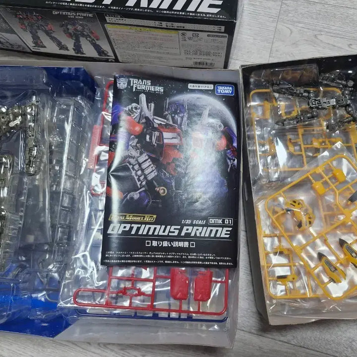 [BUNJANG] DMK Optimus Prime &amp; Bumblebee Model Kit / 트랜스포머 프라모델 옵티머스  범블비