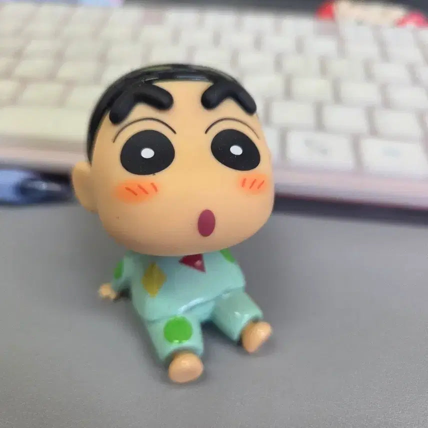 [BUNJANG] Crayon Shin-chan Pajamas Bobblehead Figure / 새제품 짱구 잠옷 흔들 피규어 인형