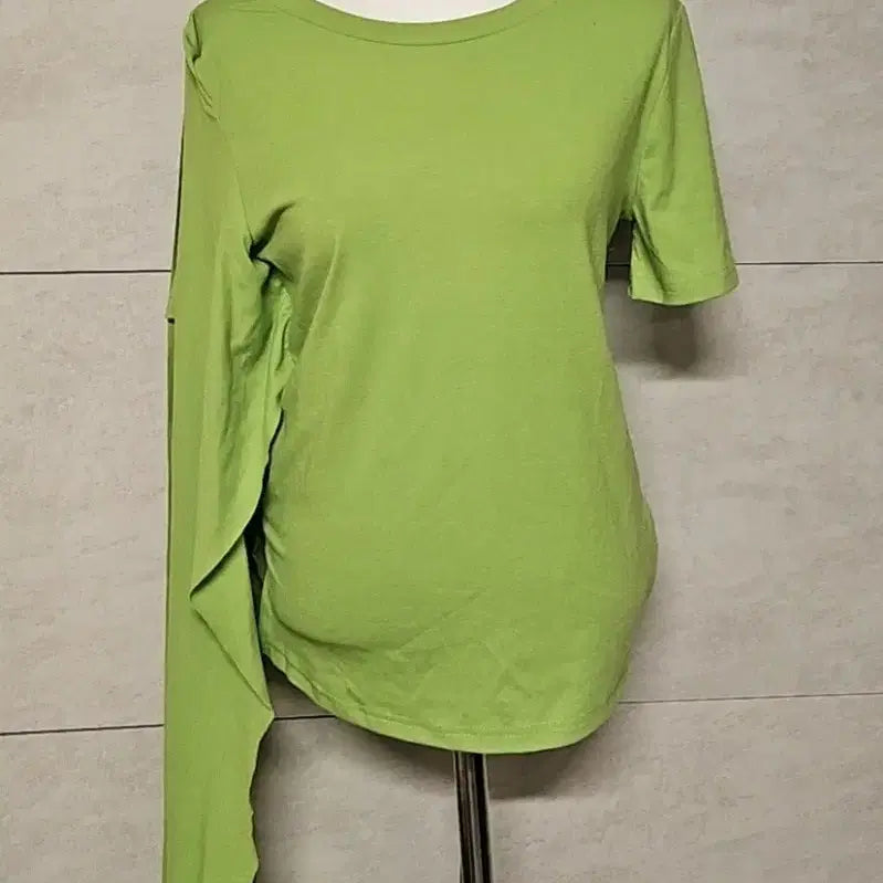 [BUNJANG] Drape T-Shirt Green / (텍 달린 )그린 드레이프 티셔츠