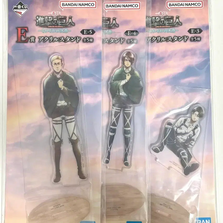 [BUNJANG] Attack on Titan Levi Hanji Erwin Ichiban Kuji E Prize Acrylic Stand / 진격의 거인 리바이 한지 엘빈 제일복권 이치방쿠지 E상 아크릴 스탠드