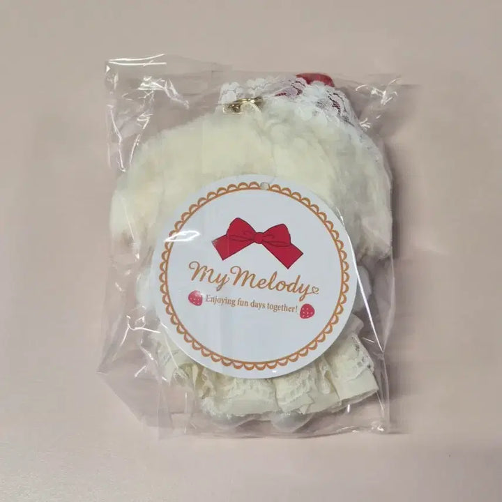 [BUNJANG] Sanrio My Melody Shortcake Strawberry Sponge Keychain Doll Mascot / 산리오 정품 마이멜로디 쇼트케이크 딸기 스펀지 키링 인형 마스코트