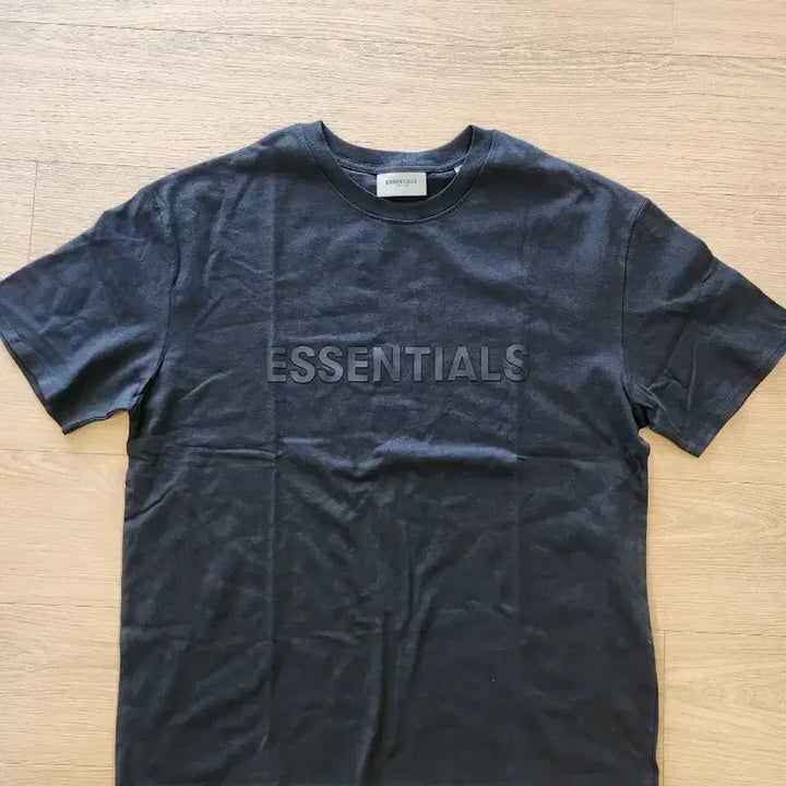 [BUNJANG] Fear of God Essentials Oversized Black T-Shirt / 에센셜 피어오브갓 오버핏 반팔티 L 사이즈..에센셜 블랙 반팔 티셔츠