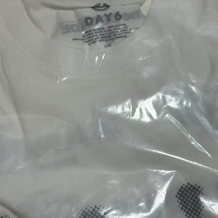 [BUNJANG] DAY6 WORLD TOUR MD T-Shirt / 데이식스 해투엠디 티셔츠