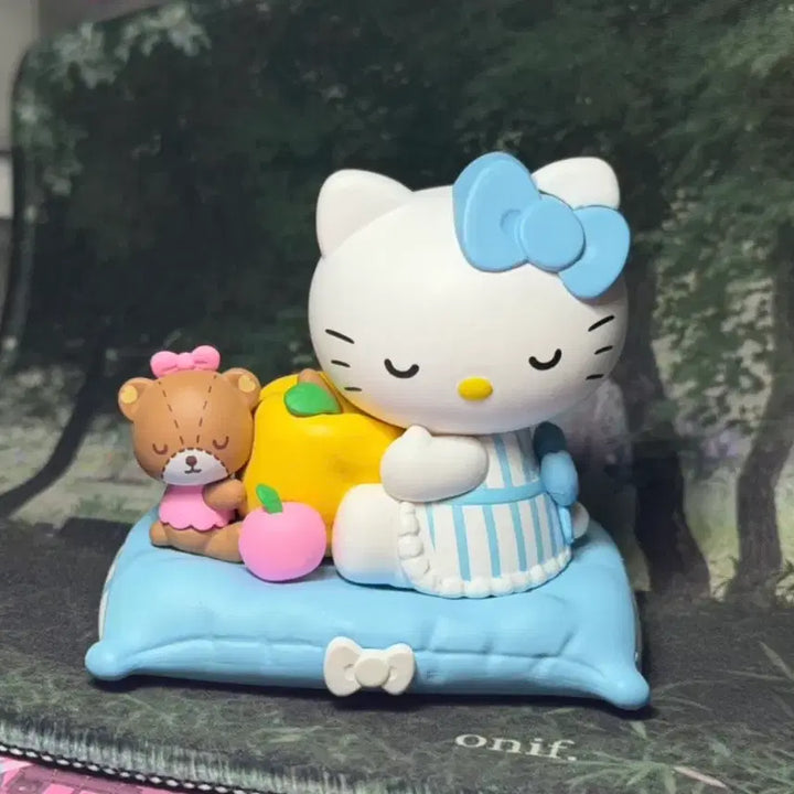 [BUNJANG] Pop Mart Sanrio Hello Kitty Figure / 팝마트 산리오 헬로키티 피규어 팝마트 키티