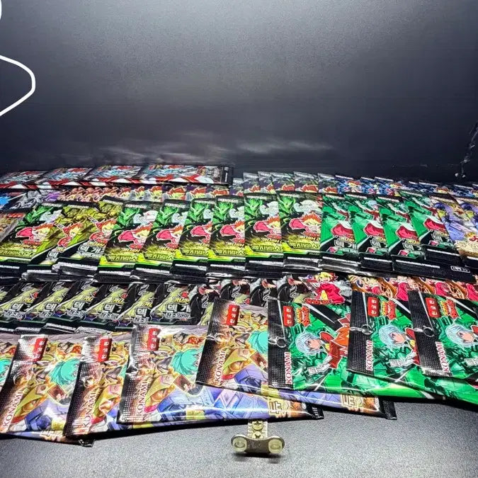[BUNJANG] Yu-Gi-Oh! Sealed Booster Packs - 88 Packs / [오래된 문구점 정리물품] 유희왕 카드 미개봉팩 88팩