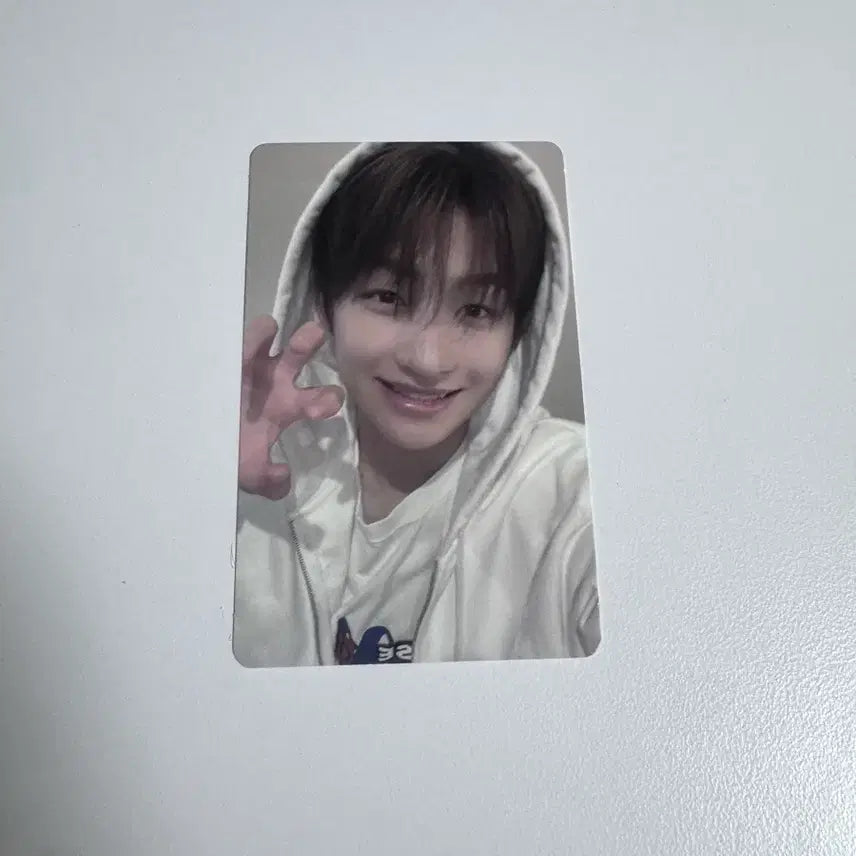[BUNJANG] TWS Jihoon Sparkling Blue Weverse Album Photocard / 투어스 스파클링블루 위버스 지훈