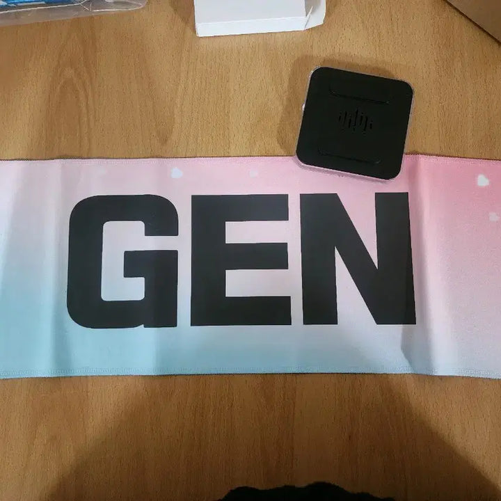 [BUNJANG] Hoshino Gen Reflective Slogan &amp; Music Magnet Set / 호시노겐 비공굿즈 반사 슬로건 +음악 마그넷