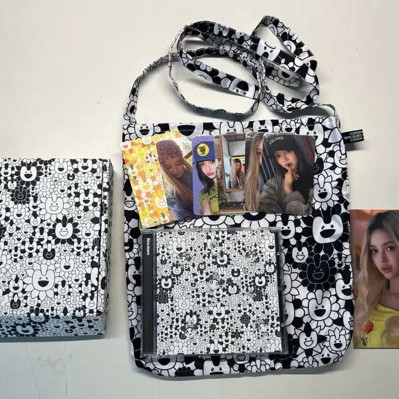 [BUNJANG] NewJeans Supernatural Bag Album Danielle Version / 뉴진스 가방앨범 다니엘