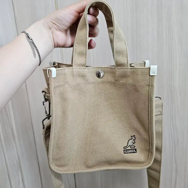 [BUNJANG] Kangol Canvas Mini Tote Bag 3727 Biscuit / 캉골 캔버스 미니 토트백 3727 비스킷 색상 판매합니다!