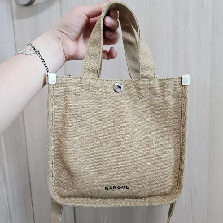 [BUNJANG] Kangol Canvas Mini Tote Bag 3727 Biscuit / 캉골 캔버스 미니 토트백 3727 비스킷 색상 판매합니다!