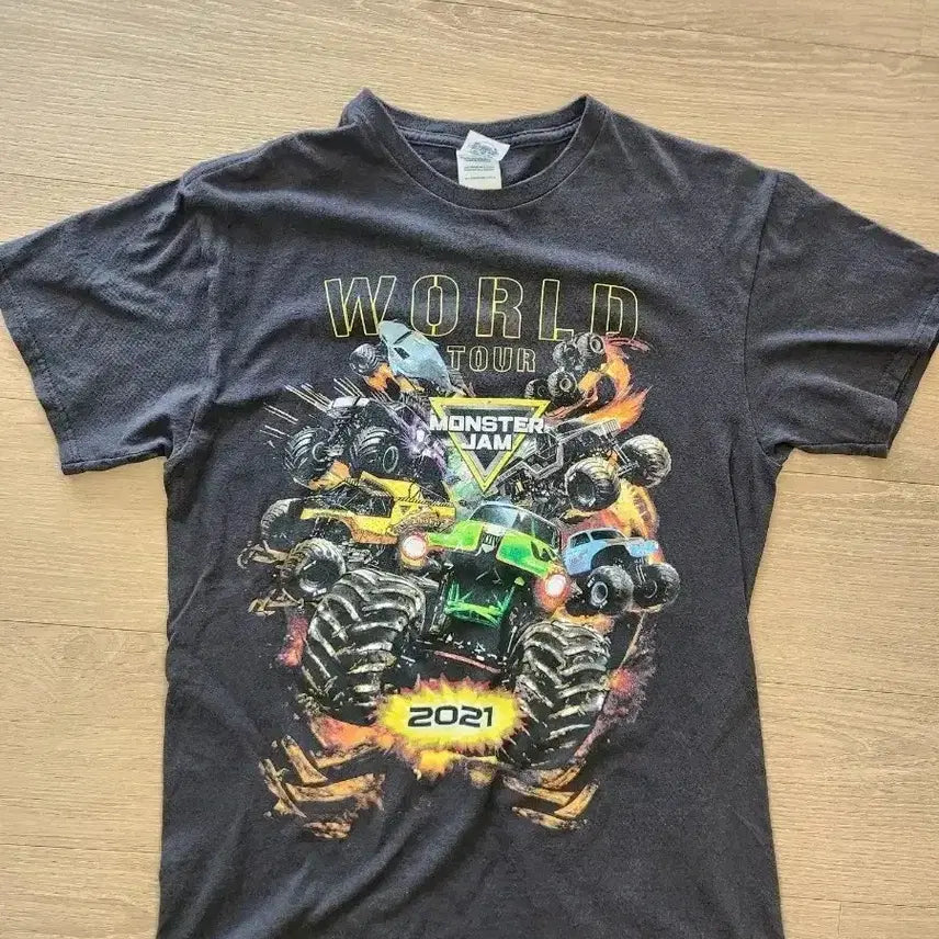 [BUNJANG] Monster Jam 2021 World Tour T-Shirt / Monster Jam 2021 월드투어 반팔 티셔츠 M