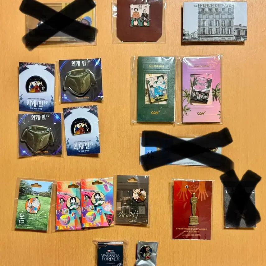 [BUNJANG] CGV Artist Badge Bundle Set / 영화 굿즈패키지 / CGV 아티스트 뱃지 배지 다수