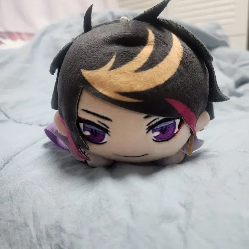 [BUNJANG] Nijisanji Shu Yamino Nesoberi Plush / 니지산지 슈 야미노 네소베리 인형