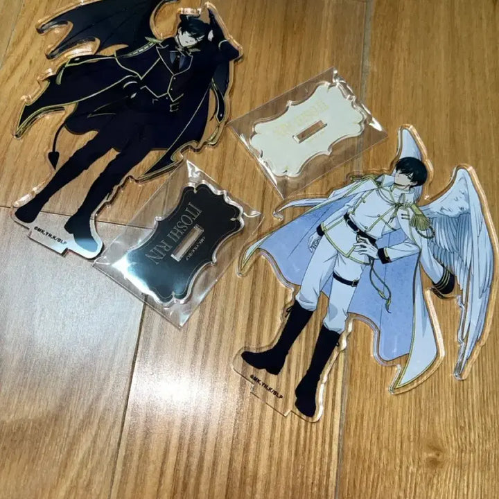 [BUNJANG] Blue Lock Angel &amp; Devil Acrylic Standee - Itoshi Rin / 블루록 천사 악마 페보테리아 아크릴 이토시 린 양도합니다