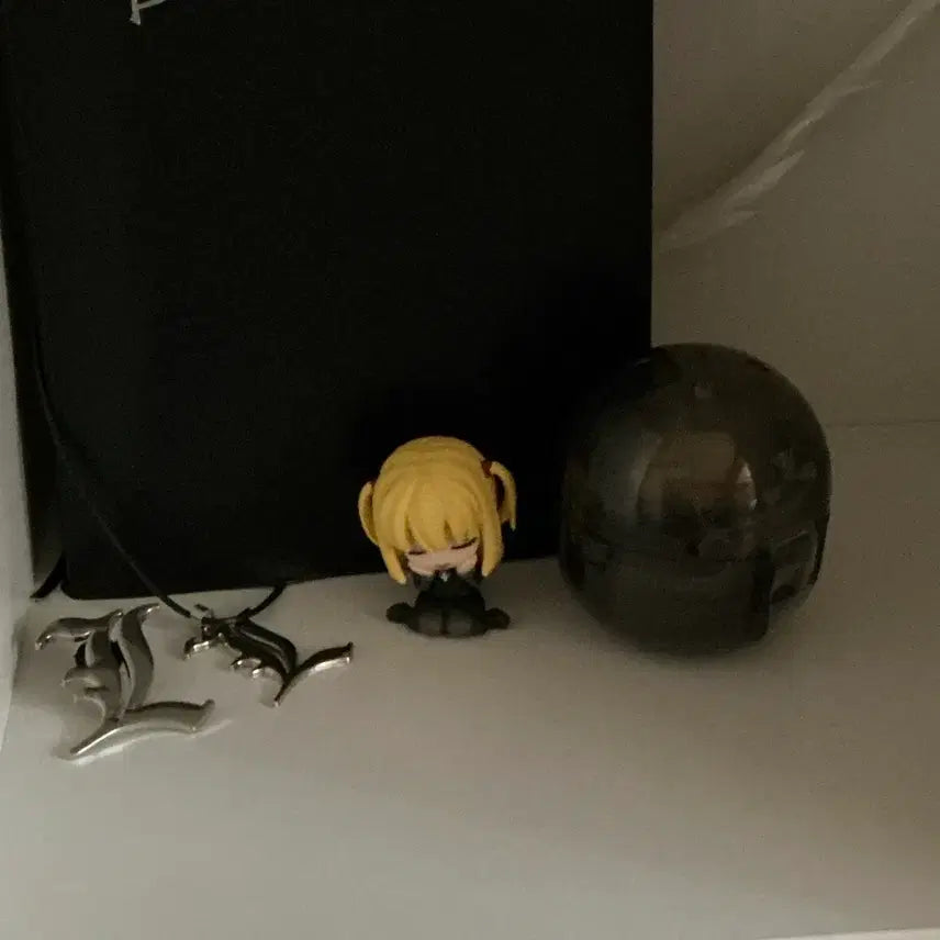 [BUNJANG] Death Note Shoulder Attack Gacha Misa Figure / 데스노트 어깨쿵 가챠 미사