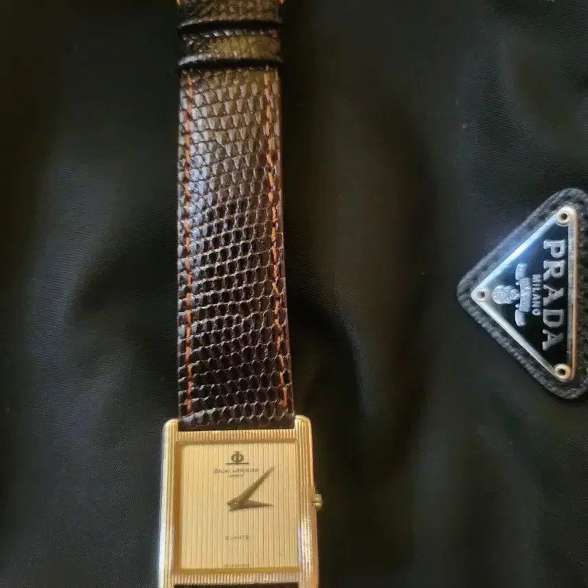 [BUNJANG] Baume &amp; Mercier 18K Yellow Gold Square Quartz Watch (Unisex) / 보메 메르시에 18k 사각 쿼츠 남성 공용사이즈