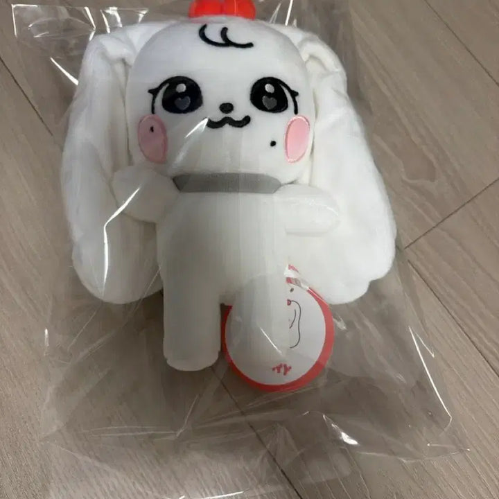 [BUNJANG] IVE Mini B Cherry Original Plush / 아이브 미니브 체리 오리지널 플러시
