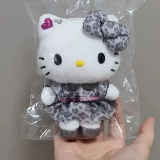 [SOLD OUT] 산리오 키티 모노톤 애니멀 동물 시리즈 마스코트 인형