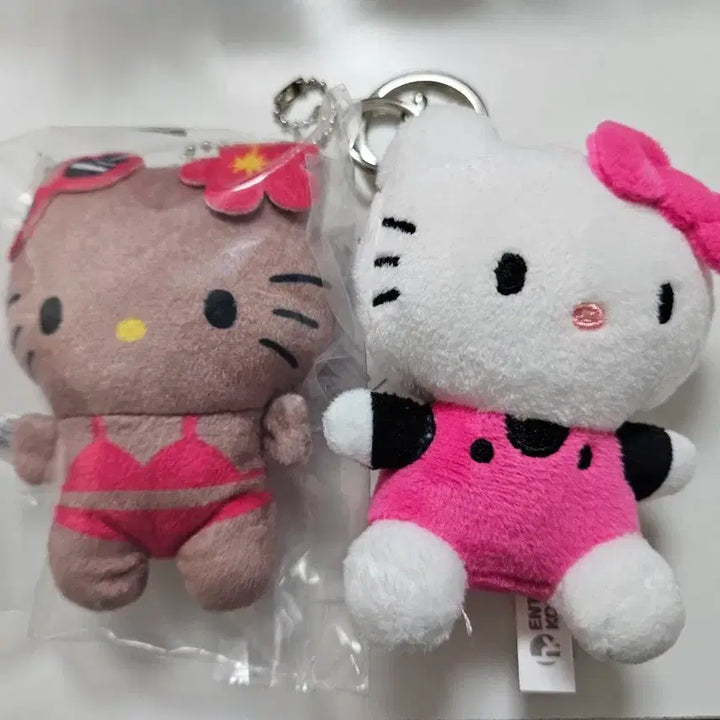 [BUNJANG] Yumeya Hello Kitty Nui Gumi Tanning Kitty + Pink Kitty Charm Set / 유메야 헬로키티 누이구루미 호피키티+태닝키티+ 핑크키티 키링 판매합니다!