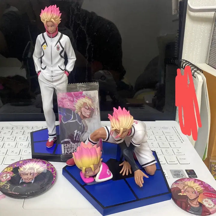 [BUNJANG] Idolish Seven Ryusei AmiAmi Exclusive Figure &amp; Can Badge Set / 시도 류세이 제일복권 피규어 + 캔뱃지 세트