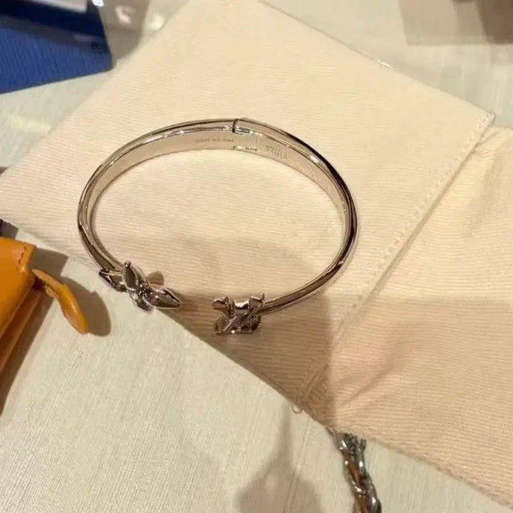 [BUNJANG] Louis Vuitton Flower Logo Bracelet / 루이비통 플라워 로고 팔찌