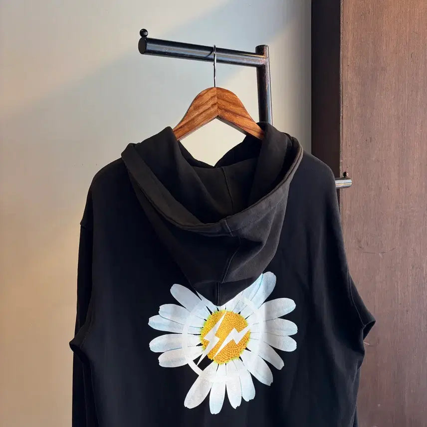 [BUNJANG] Peaceminusone Fragment Daisy Hoodie / 피스마이너스원 프라그먼트 데이지 후드티