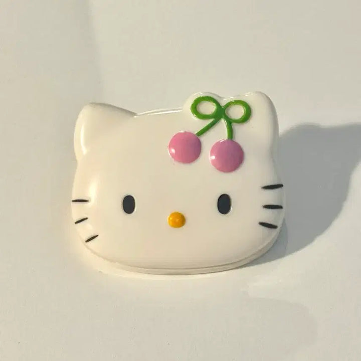 [BUNJANG] Sanrio Cherry Kitty Magnet / 고전 체리 키티 마그넷