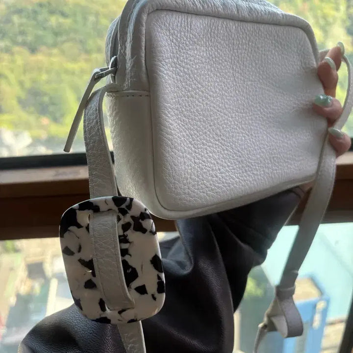[BUNJANG] Matinkim Cross Bag White / 마뗑킴  크로스백 화이트