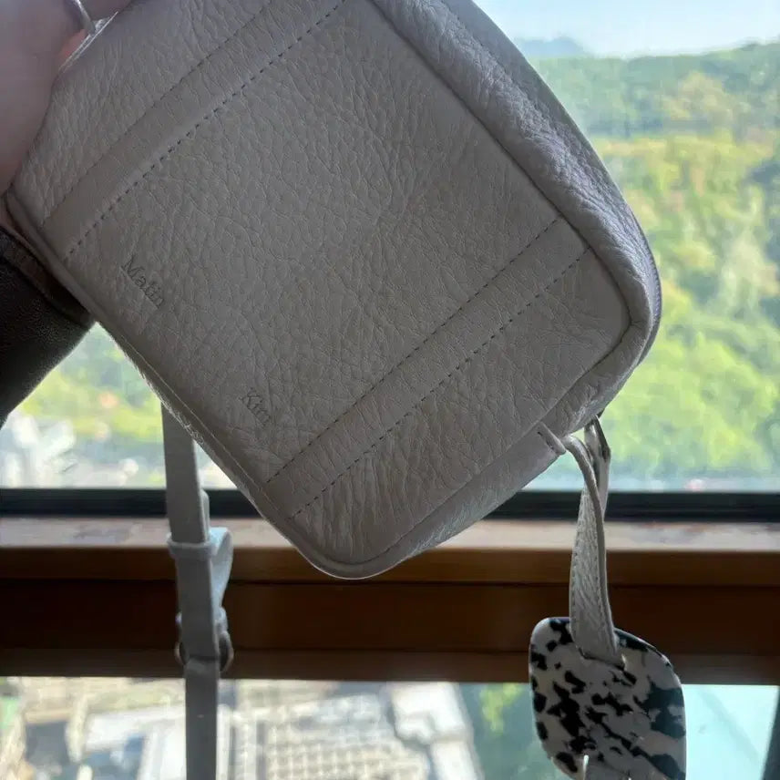 [BUNJANG] Matinkim Cross Bag White / 마뗑킴  크로스백 화이트
