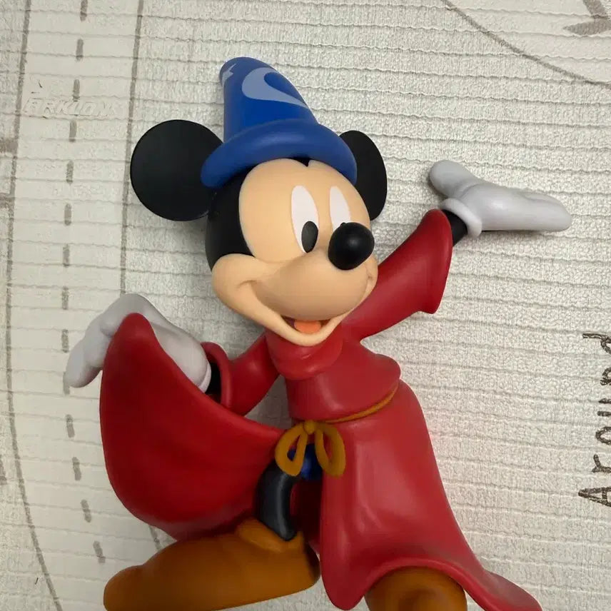 [BUNJANG] Sega Disney 90th Anniversary Limited Edition Sorcerer Mickey Mouse Figure / 세가 디즈니 90주년 기념 한정판 마법사 미키마우스 피규어