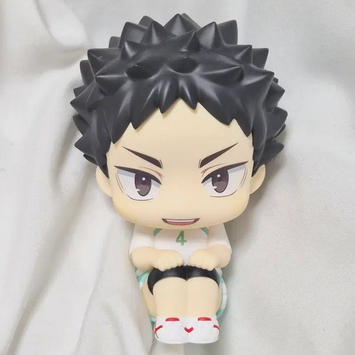 [BUNJANG] Haikyuu!! Hajime Iwaizumi Look Up Figure / 하이큐 이와이즈미 하지메 룩업 피규어