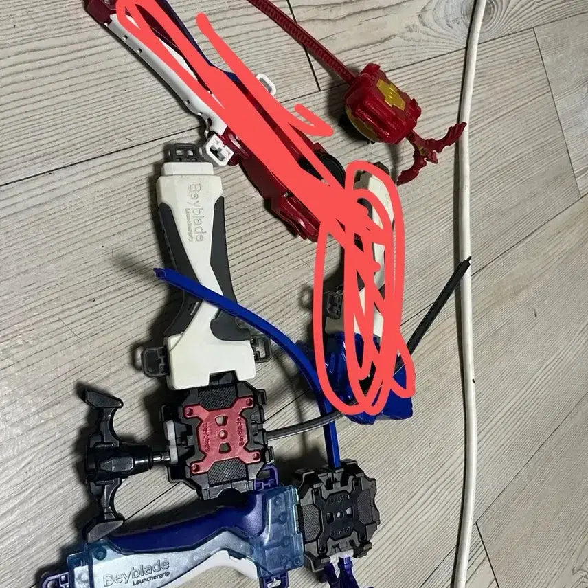 [BUNJANG] Beyblade Parts for Sale / 베이블레이드 전부 다 제안에 팝니다 하나씩 사 가셔도 됩니다