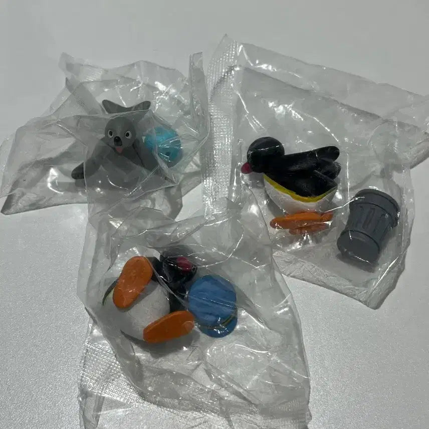 [BUNJANG] Takara Tomy Pingu Egg Pingu Gacha Egg 2 Figure Set / 타카라토미 핑구 알 속의 핑구 가챠 에그2 피규어 3종 일괄