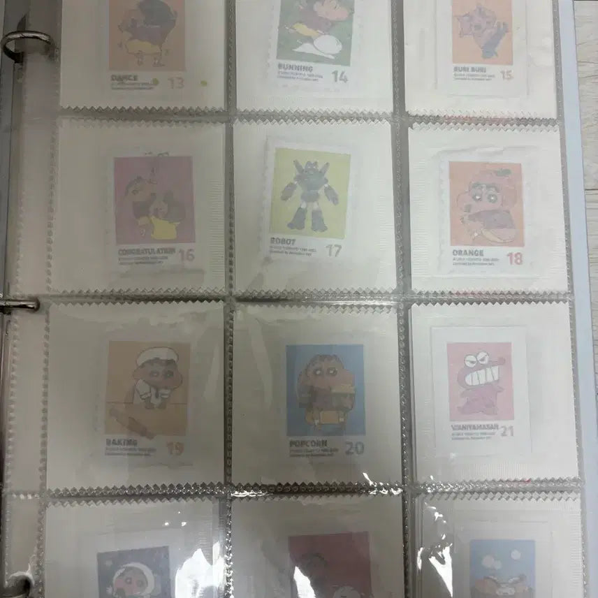 [BUNJANG] Crayon Shin-chan Stamp Stickers Sealed Full Set / 짱구 우표씰 미개봉 전종 풀세트 팝니다
