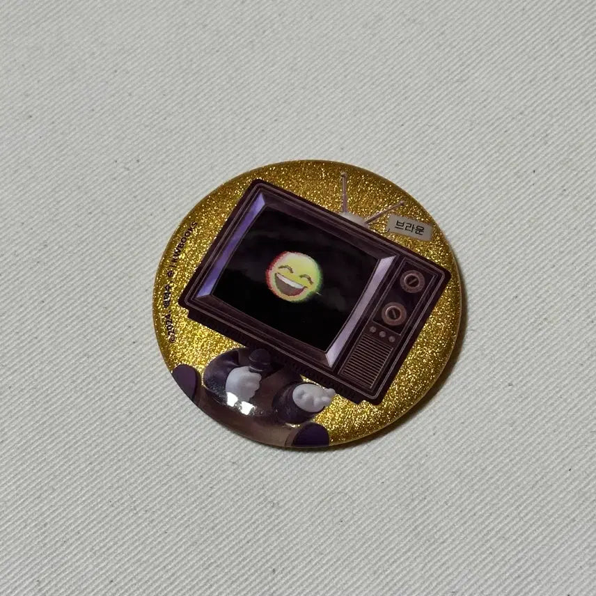 [BUNJANG] LINE FRIENDS Brown SD "Scary Story Commute" Enamel Pin / 괴담출근 브라운sd 캔뱃지 팝업 괴담에떨어져도출근을해야하는구나