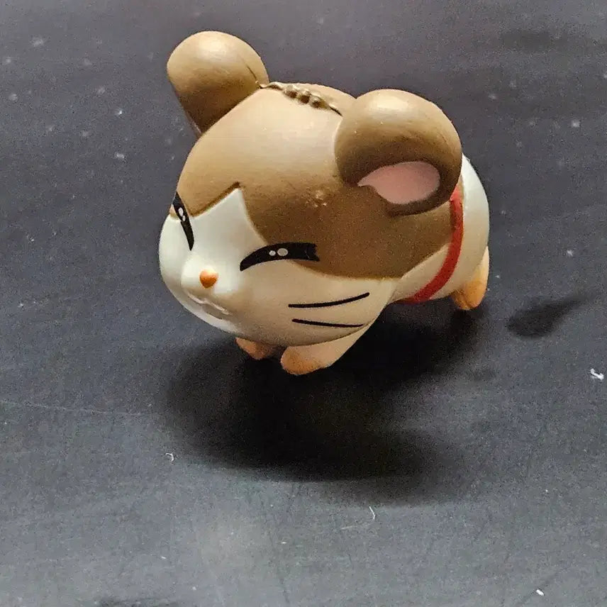 [BUNJANG] Hamtaro Classic Mini Figure Gacha Cable Holder / 고전 햄토리 미니 피규어 가챠  충전선 끼우기 허그콧