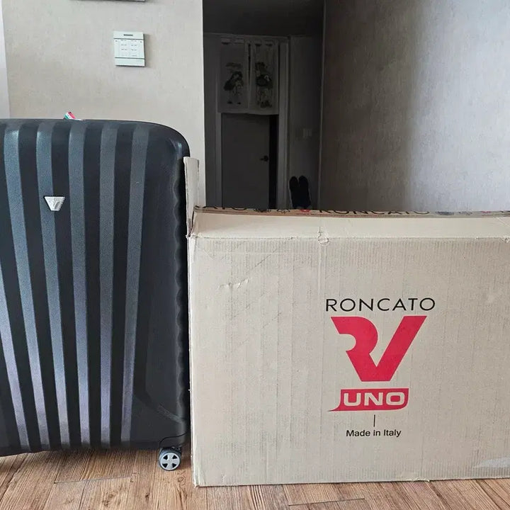 [BUNJANG] Roncato Travel Suitcase 72L / 론카토 여행 캐리어