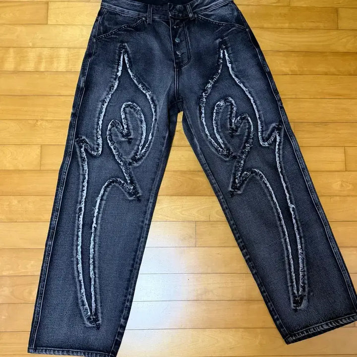 [BUNJANG] THUG CLUB Denim Tribal Pants Size 2 / 떠그클럽 데님 트라이벌 팬츠 2사이즈